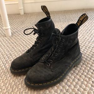 Dr Martens 1460 8 eye suede boots